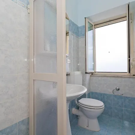 Apartman Terrazza Lara By Vacation Service