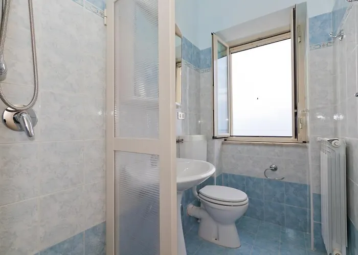 Apartman Terrazza Lara By Vacation Service